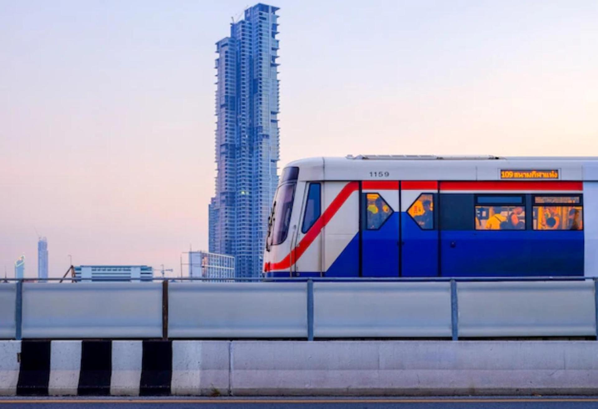 Holiday Inn Express & Suites Bangkok Central Pier By Ihg Εξωτερικό φωτογραφία