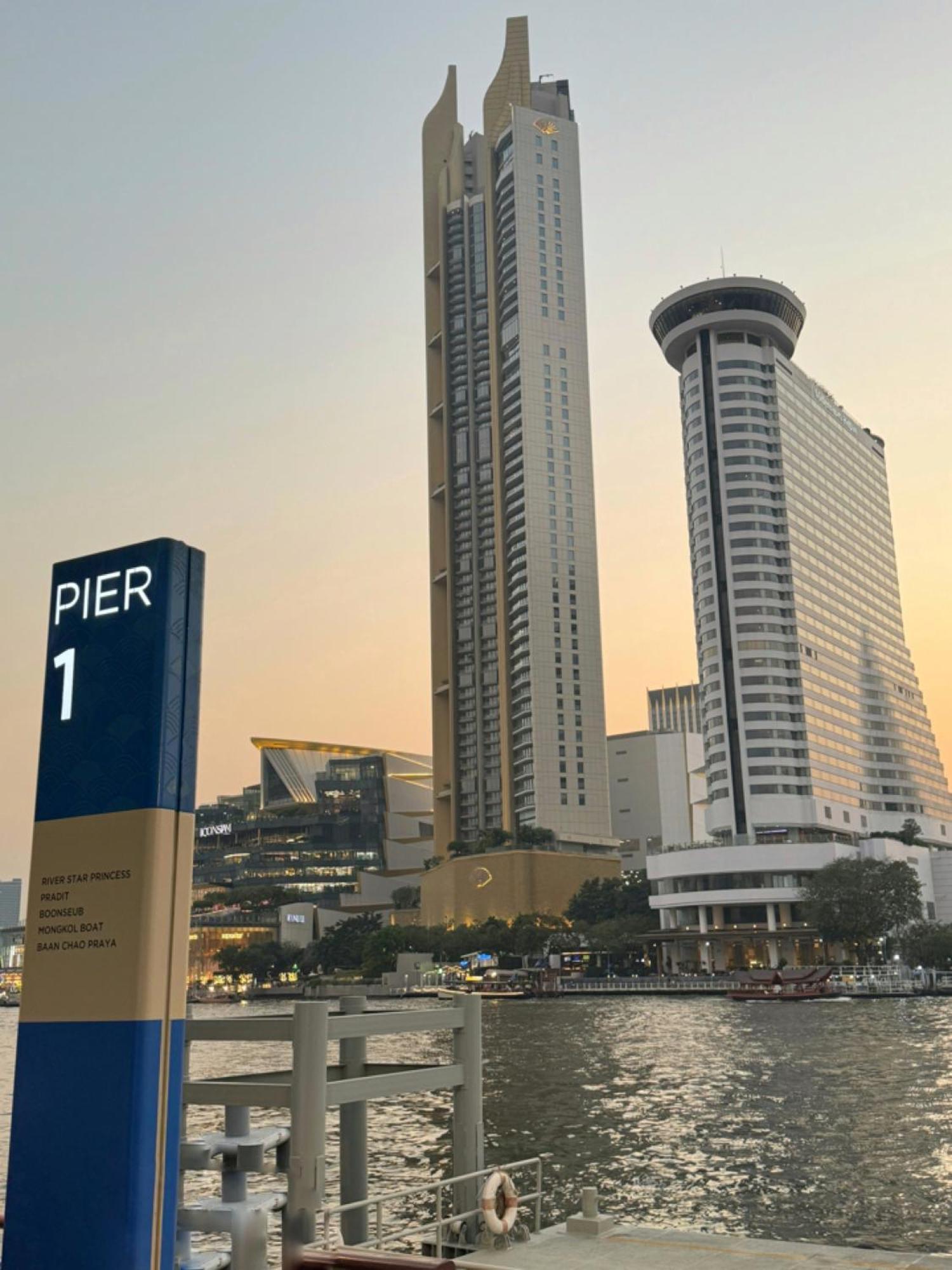 Holiday Inn Express & Suites Bangkok Central Pier By Ihg Εξωτερικό φωτογραφία