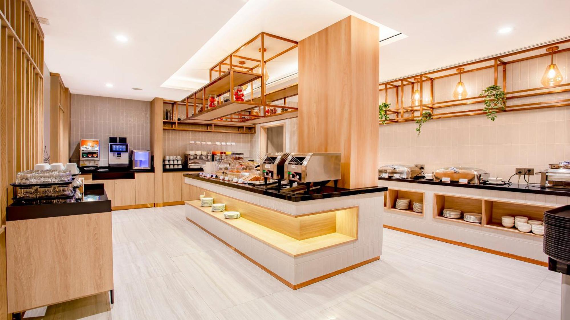 Holiday Inn Express & Suites Bangkok Central Pier By Ihg Εξωτερικό φωτογραφία