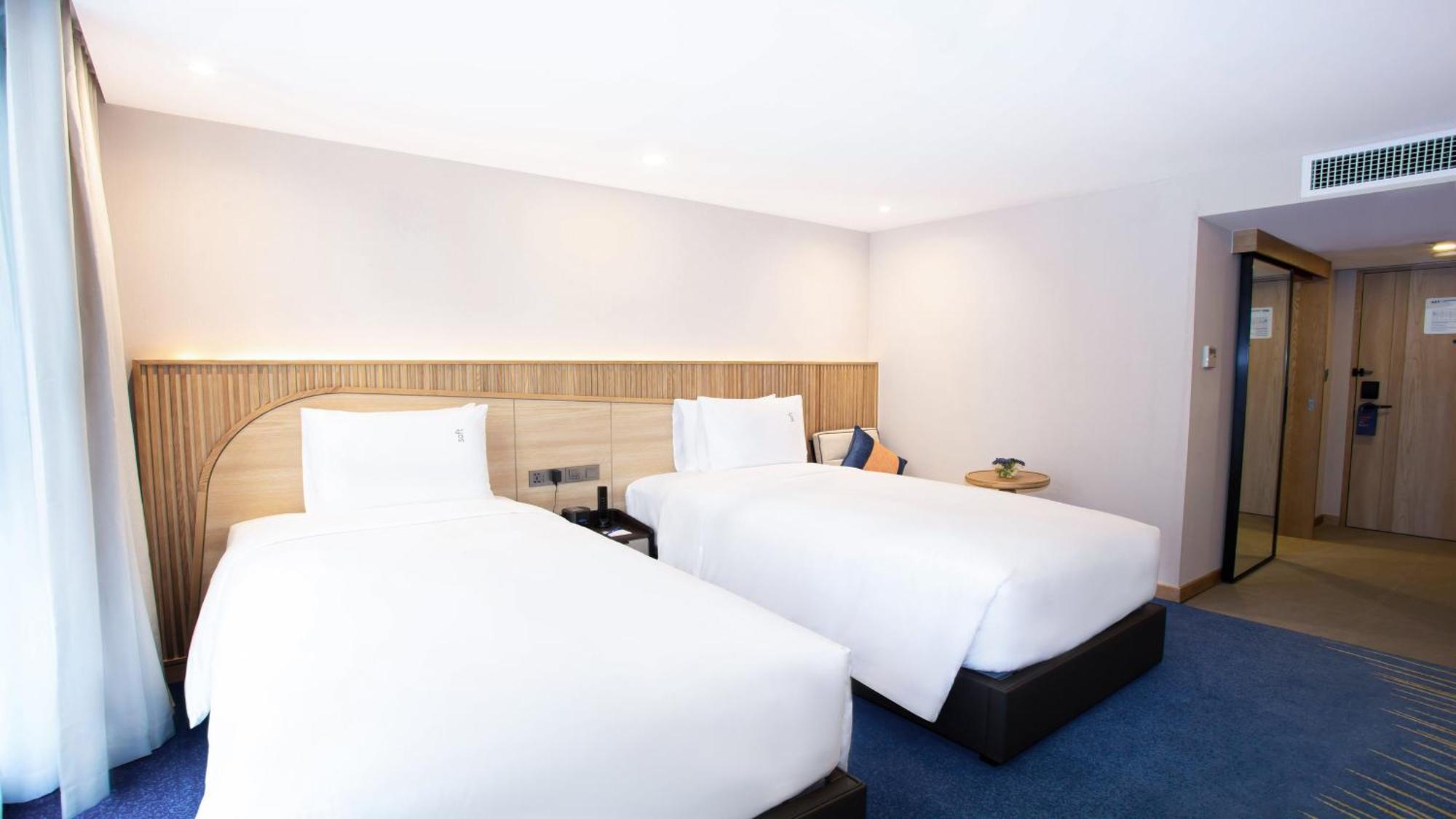 Holiday Inn Express & Suites Bangkok Central Pier By Ihg Εξωτερικό φωτογραφία